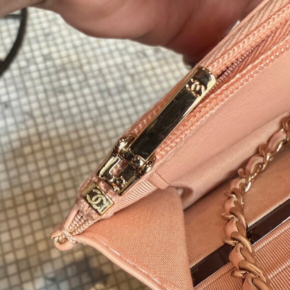 Chanel 2021 Pink Lambskin Quilted CC Classic Wallet On Chain - Picture 14 of 16